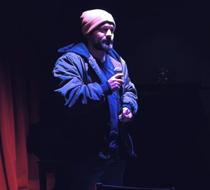 Jeremy Jay performing